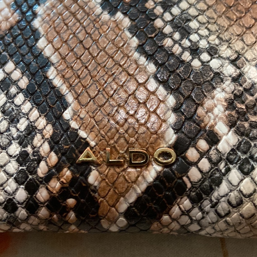 Aldo Wallet - Picture 9 of 11
